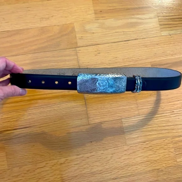 VTG Patricia Green Details Leather Belt Black Etched Buckle Medium Made IN USA - Picture 2 of 9